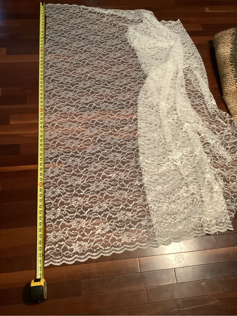 Vintage Lace For DIY 62" x 75"